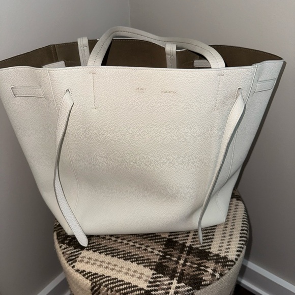 Celine Tote in White - Authentic Céline Phantom Cabas Tote Very Good Condition - Picture 2 of 8